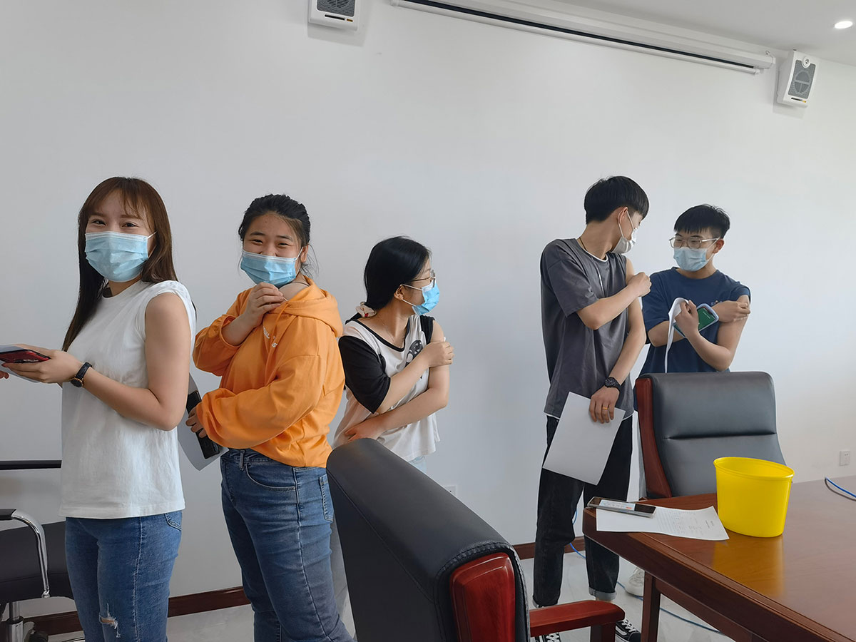 疼么，不疼，甚至有點(diǎn)想笑.jpg